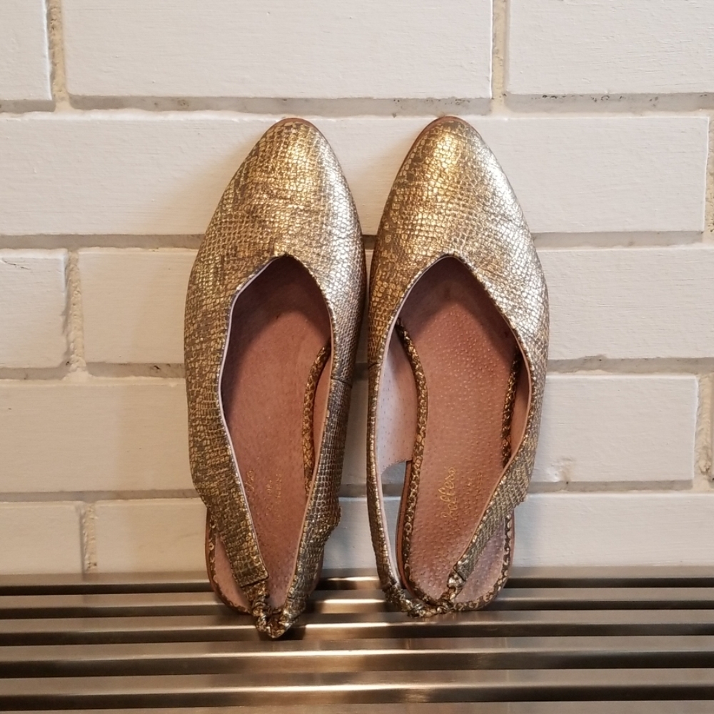 Seychelles slingback flats